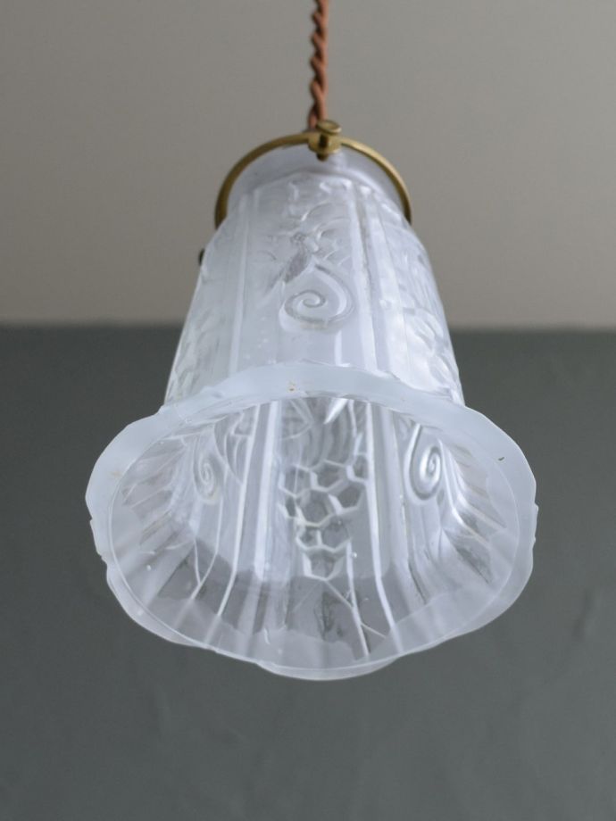 アンティークのペンダントライト、葡萄の模様のガラスシェード(k-5065