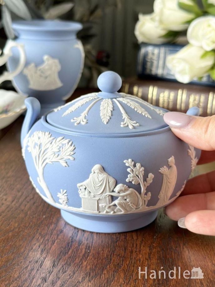 ウェッジウッドのジャスパーウェア、ペールブルー色のアンティーク