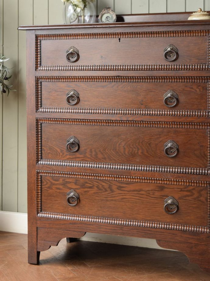 英国アンティークのドロワーチェスト、イギリスで見つけたタンス(q