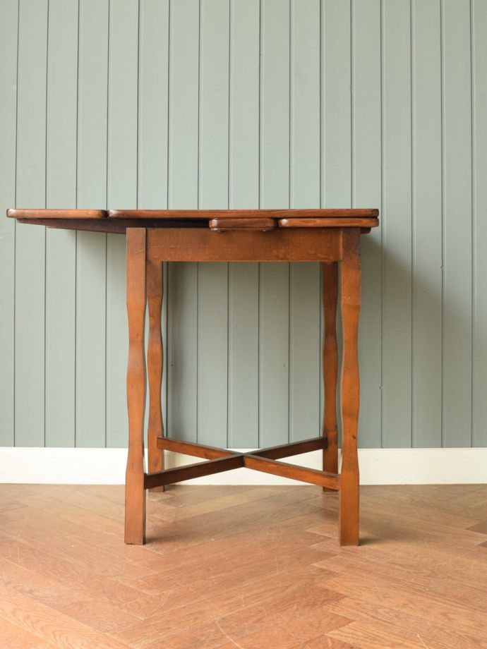 英国のアンティークのおしゃれなドローリーフテーブル、伸長式の