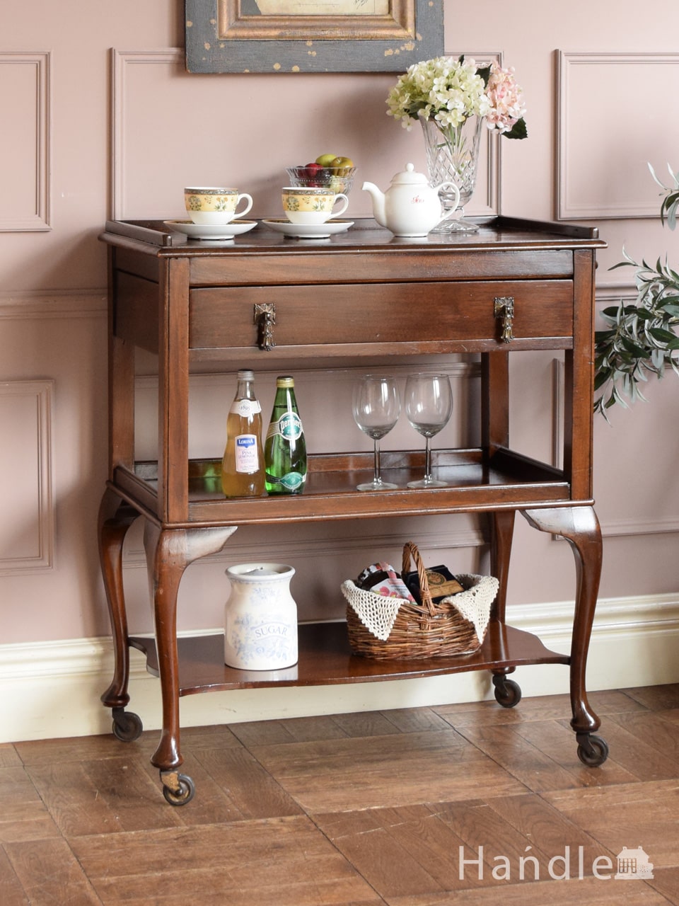 英国アンティークのおしゃれなキッチンワゴン、扉収納付きの便利な