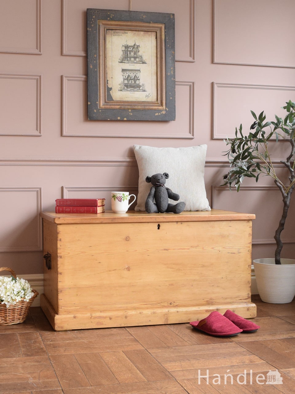 英国アンティークのボックス収納家具、オールドパイン材のブランケット