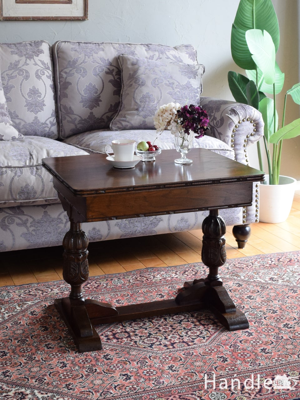 エリザベス様式の美しいバルボスレッグ、英国アンティークのコーヒー