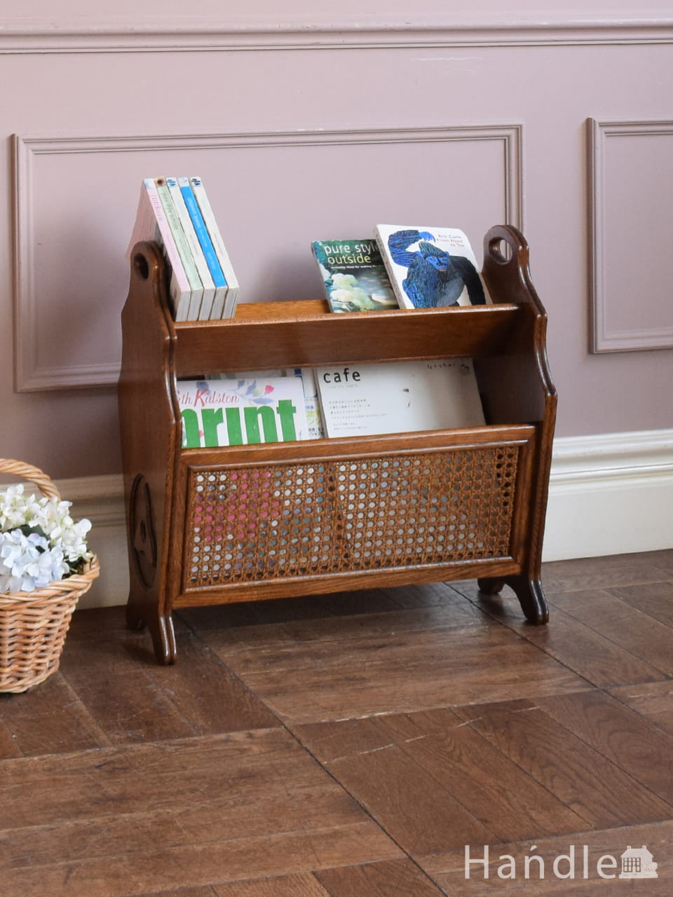 単行本や漫画が置けちゃう便利なマガジンラック、イギリスから届いた