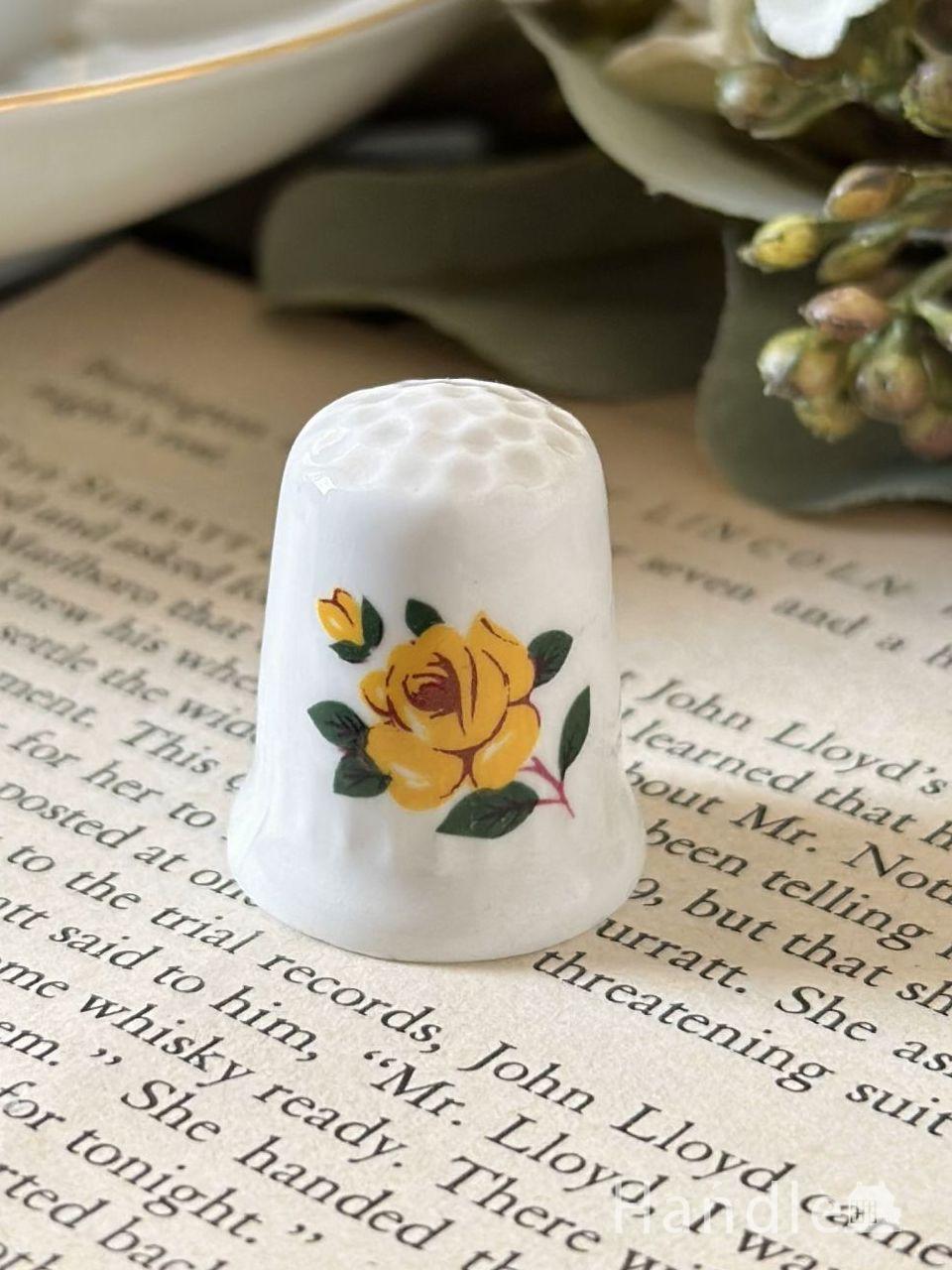 アンティークのおしゃれな雑貨、 イギリスから到着した可愛い子ども靴