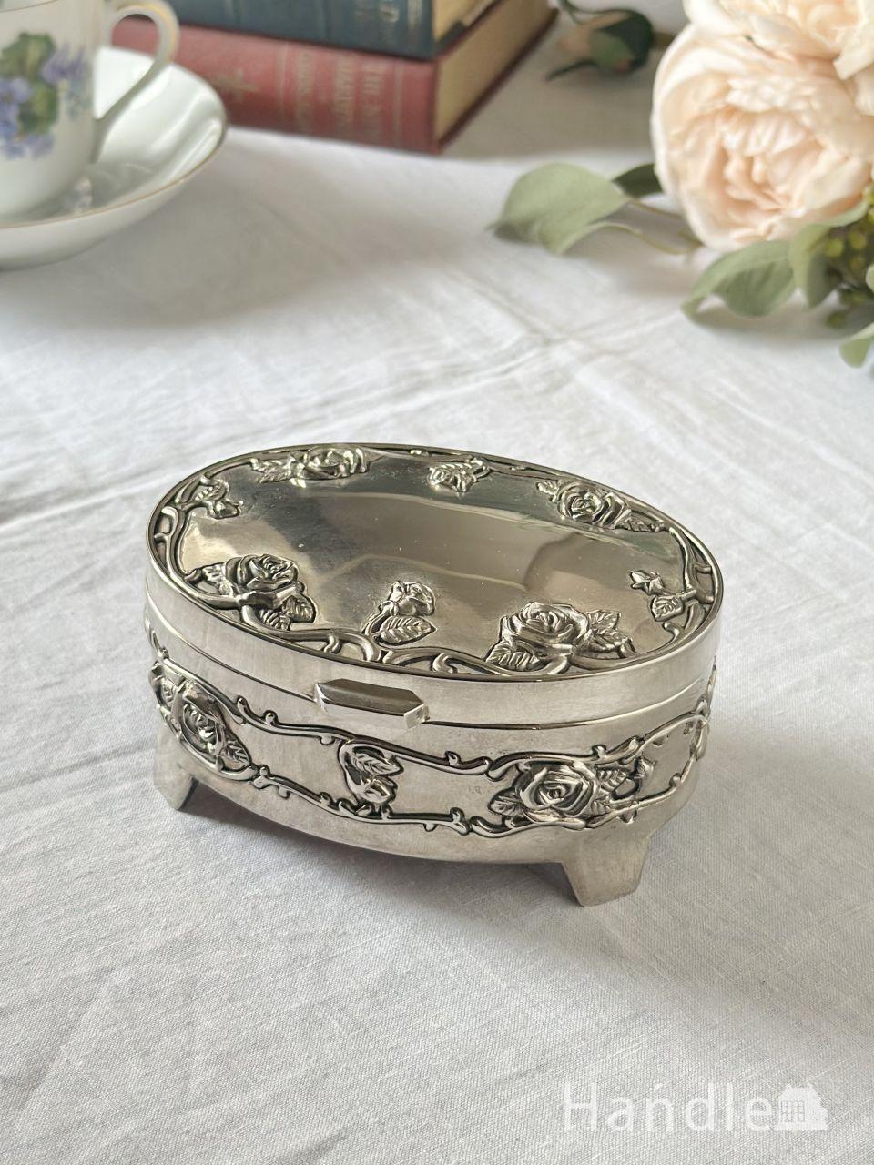 エンジェルの模様が可愛いアンティーク箱、レクタングル型のジュエリー