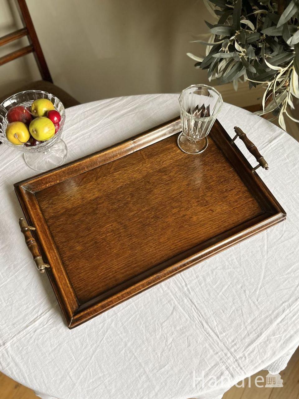 イギリスで見つけたアンティークの雑貨、シルバープレートのトレイ(k