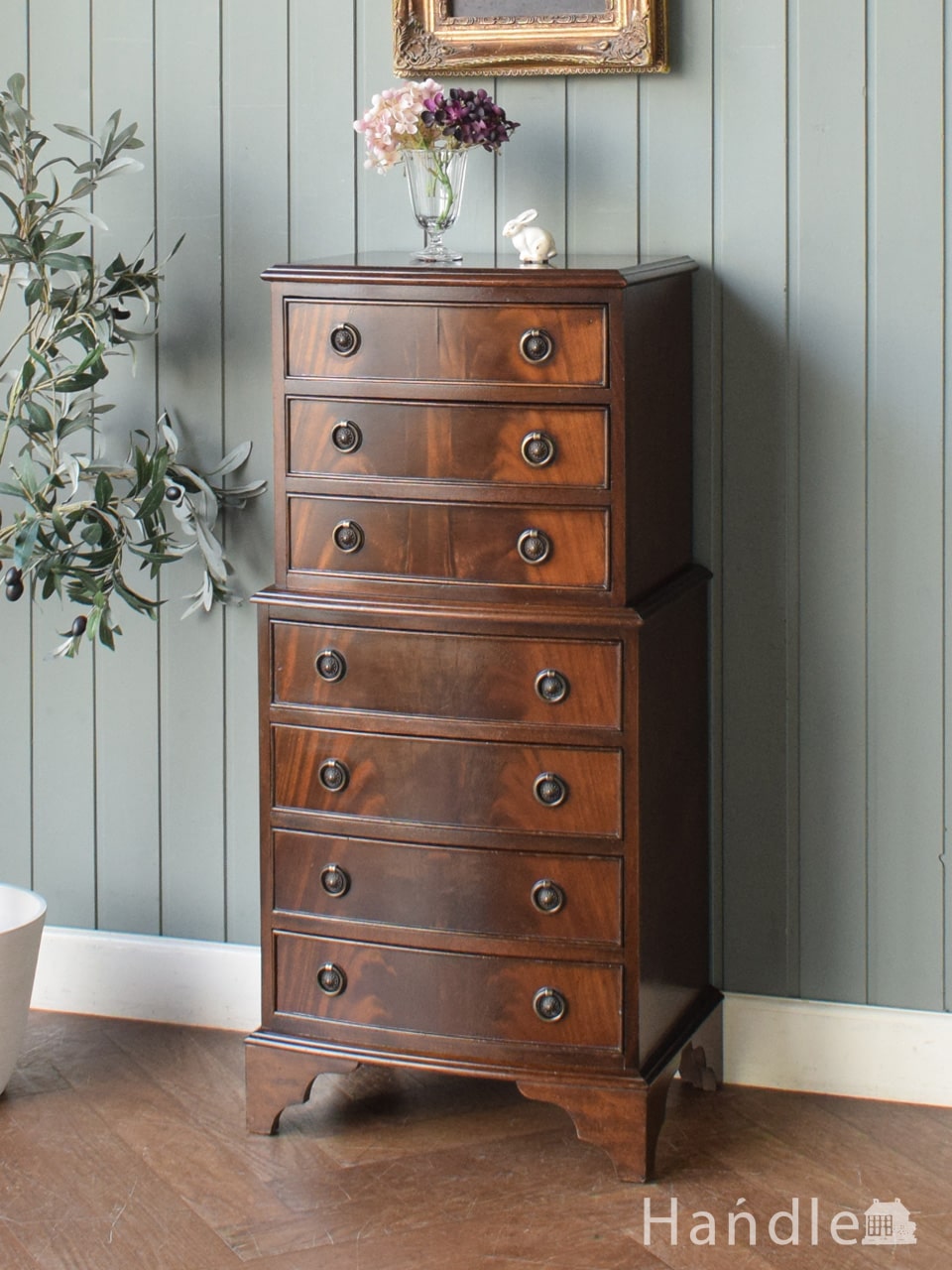 フランスのアンティークチェスト、取っ手も美しいおしゃれな整理タンス