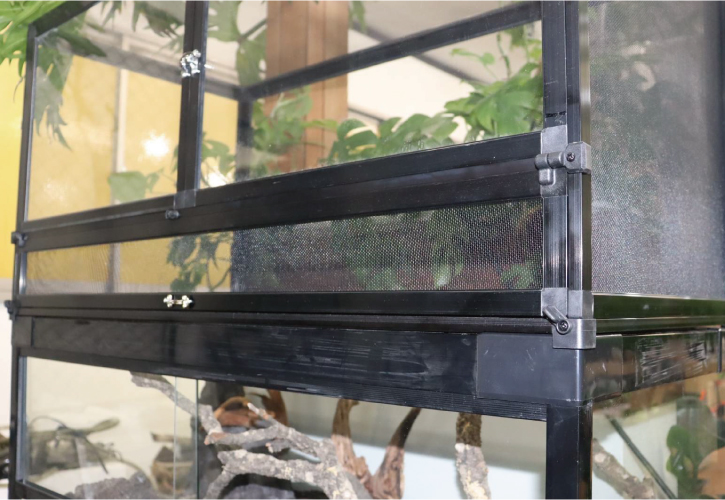 当社オリジナルケージ専用に作られたメッシュケージ乗せるだけで