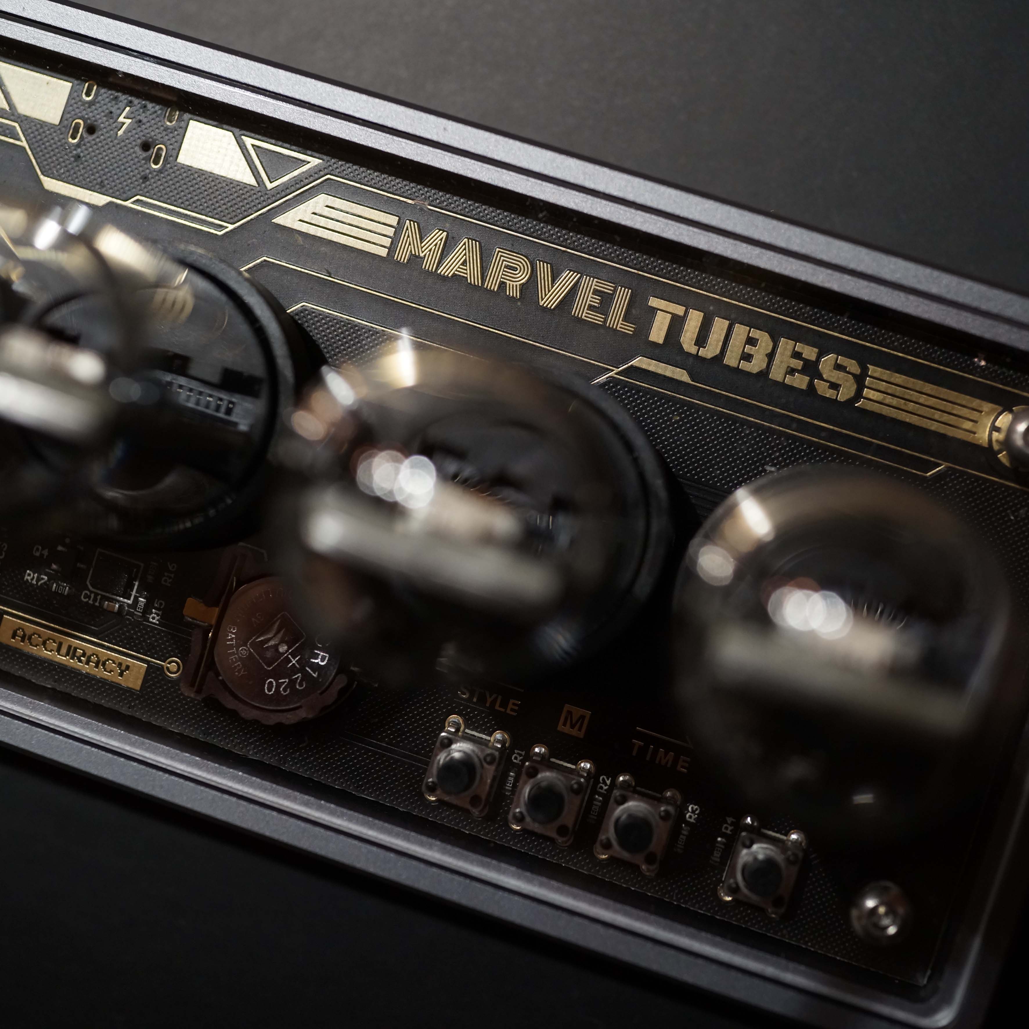 受注：MARVEL TUBES｜ニキシー管シミュレーター – 830時計店