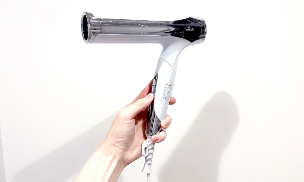 リファドライヤースマートダブルWの違いは7つ！美容師が使い心地を
