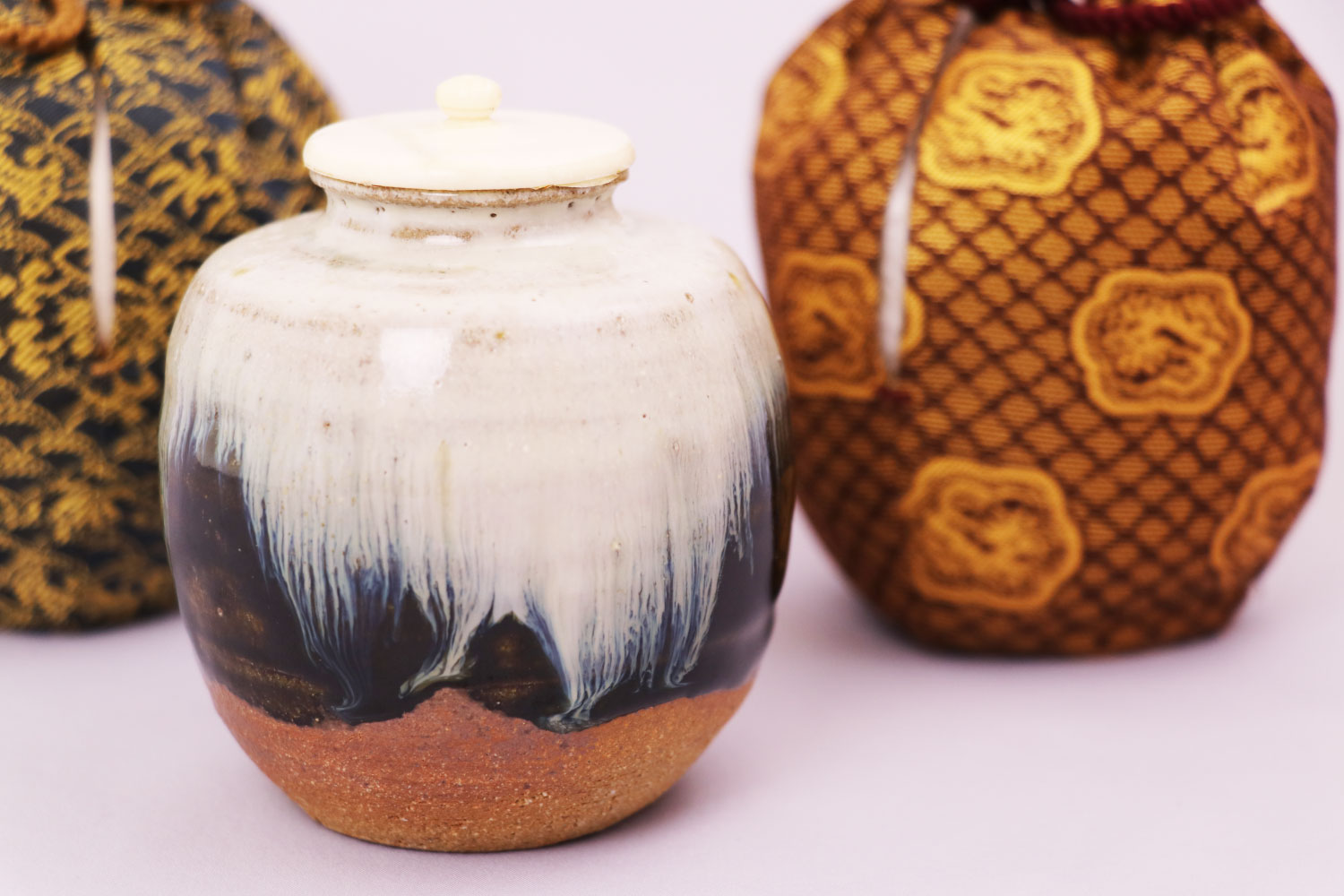 朝鮮唐津茶入 | 土師窯 Hajigama 八児紫石 Yachigo Shiseki