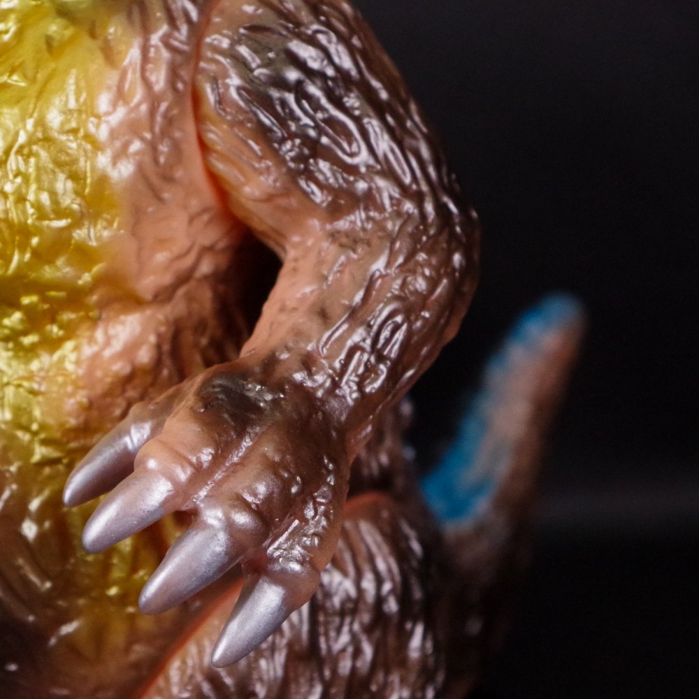 11月24日(日)より販売開始】【ブルマァク】ゴジラ50(ガンメタ)が登場