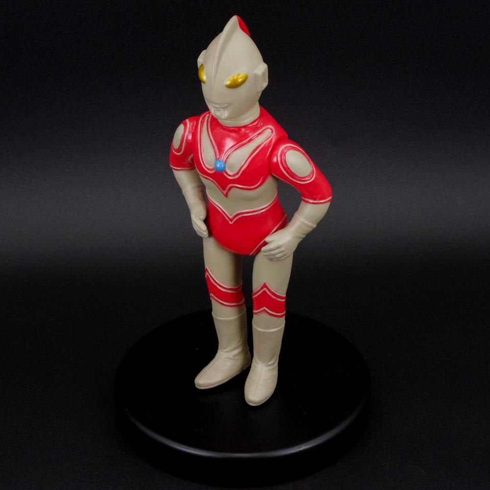 帰ってきたウルトラマン 黄色目 シルバー 【ブルマァク】ソフビ