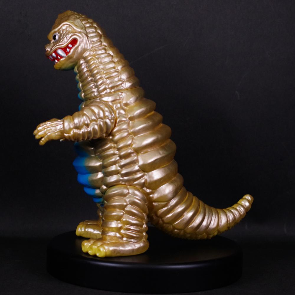 11月25日(土)より《TSUBURAYA CONVENTION 2023》で販売開始】【STRANGE