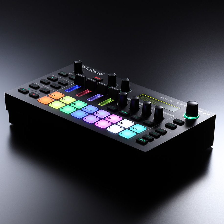 Roland『GROOVEBOX MC-101』ミニ・シーケンサー – Haluna Guitar Studio