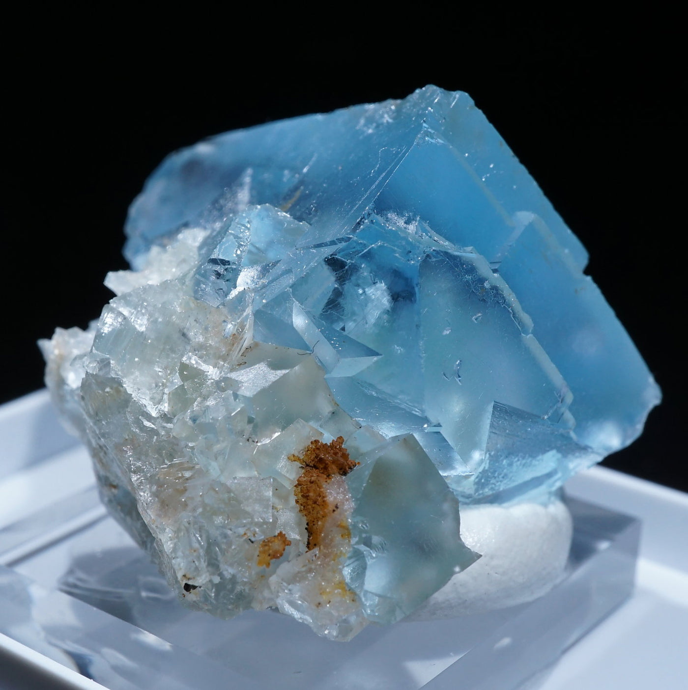 ドイツ ブラックフォレスト産 フローライト – 天然石ハッピーギフト