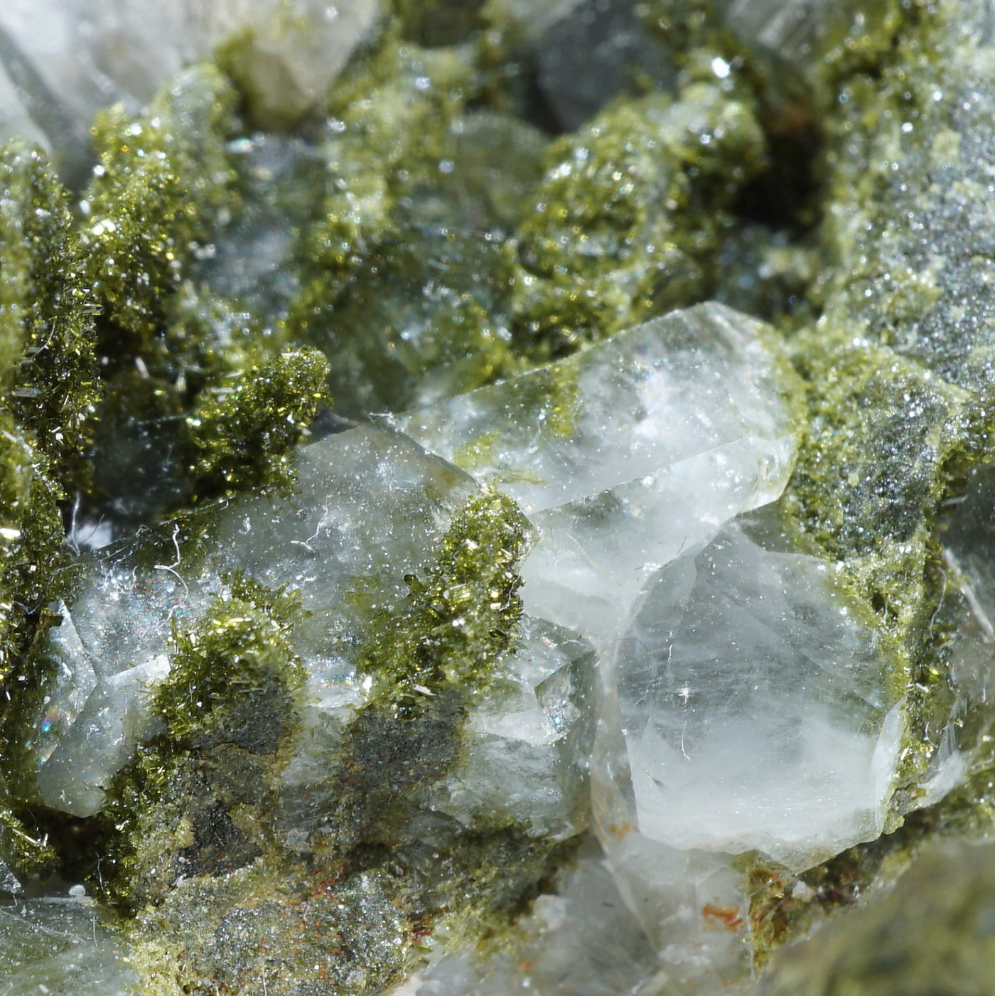 トルコ産 エピドート・水晶 – 天然石ハッピーギフト