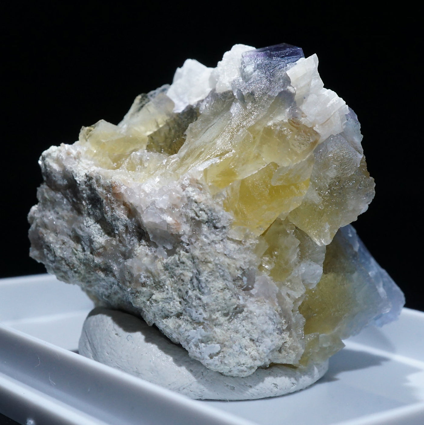 348 ブルーゾーニング×イエロー フローライト ドイツ産 348 ブルー