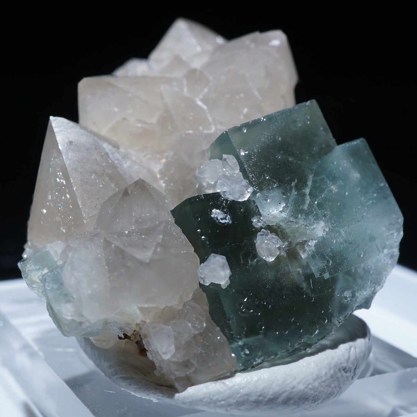 フランス Marsanges産 フローライト・水晶 – 天然石ハッピーギフト