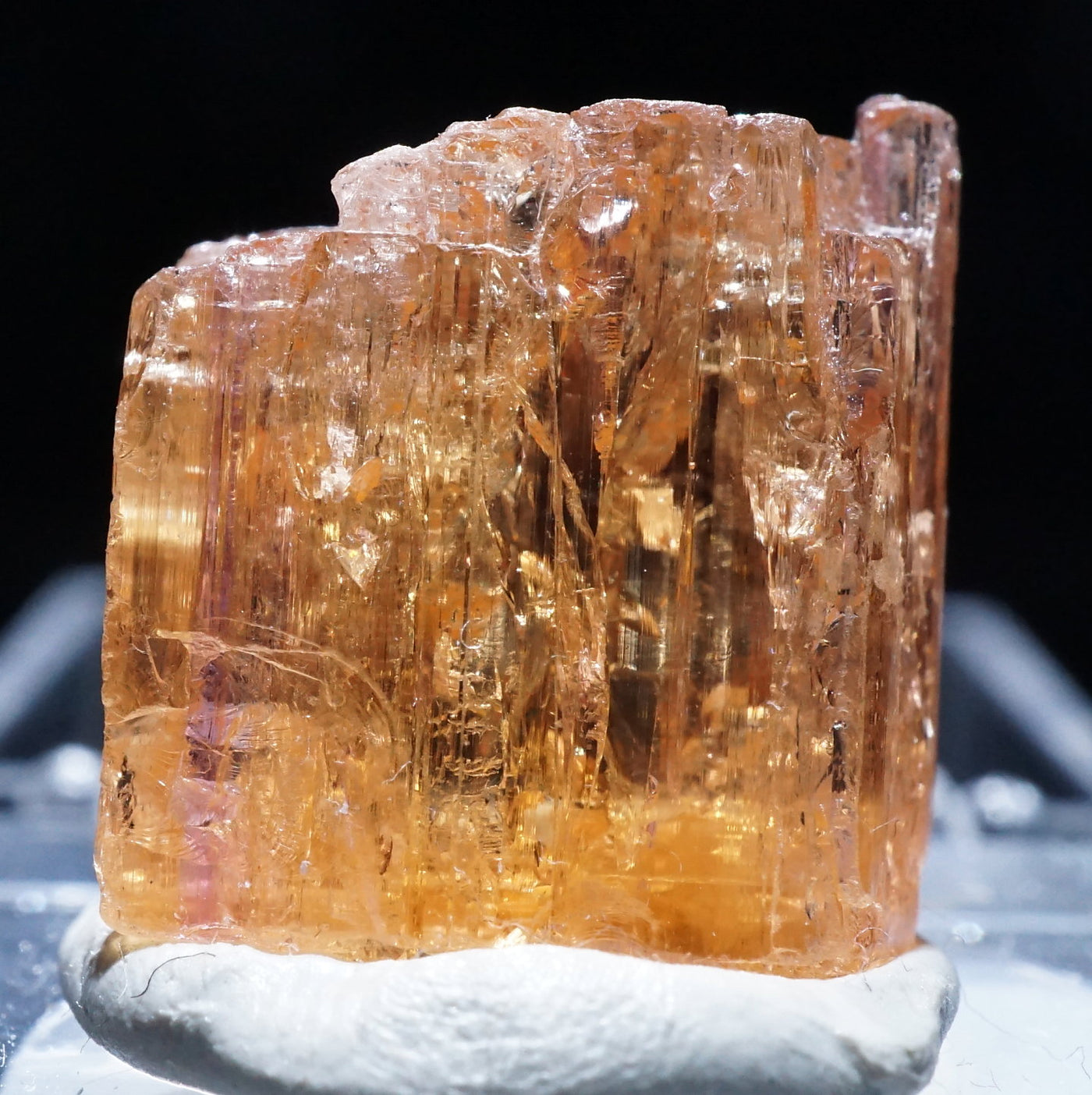 蛍光》ブラジル産 インペリアルトパーズ – 天然石ハッピーギフト