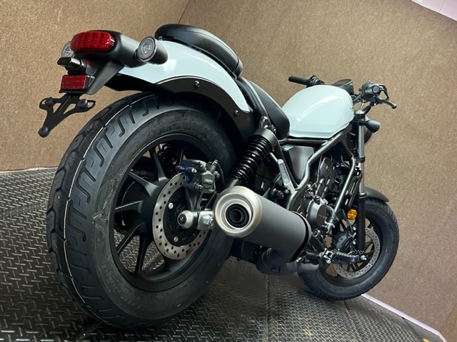 ホンダ レブル250 タンク ホワイトパール 新車入荷情報！HONDA・レブル