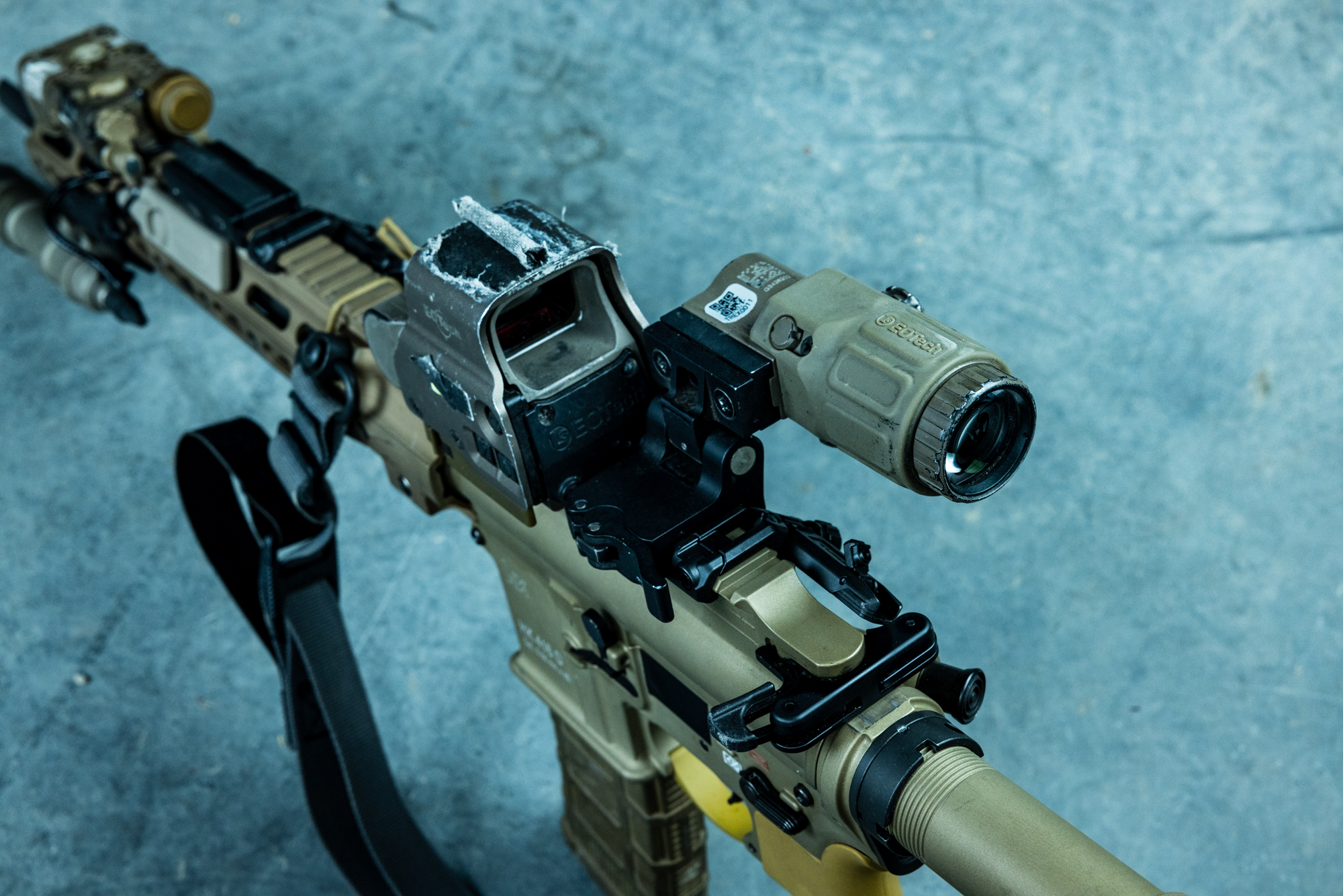 トイガン HK416D HK 416D トイガン VICTOPTICSスコープ付き