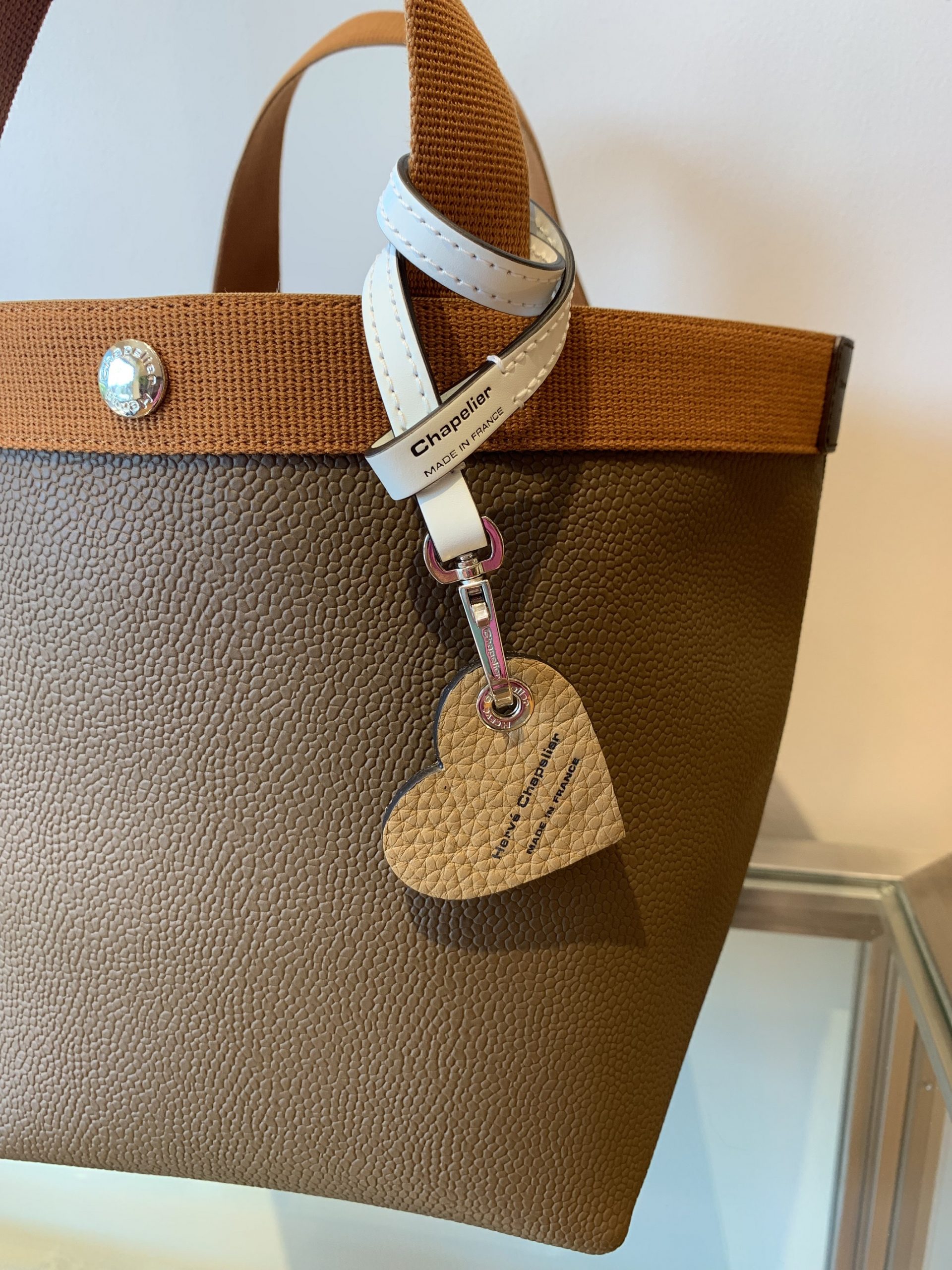 エルベシャプリエ レザーストラップ1660L ブラン&チャーム118L