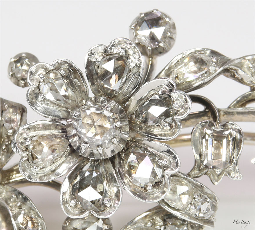 ダイヤモンドのカットを駆使したジョージアンのお花のブローチ