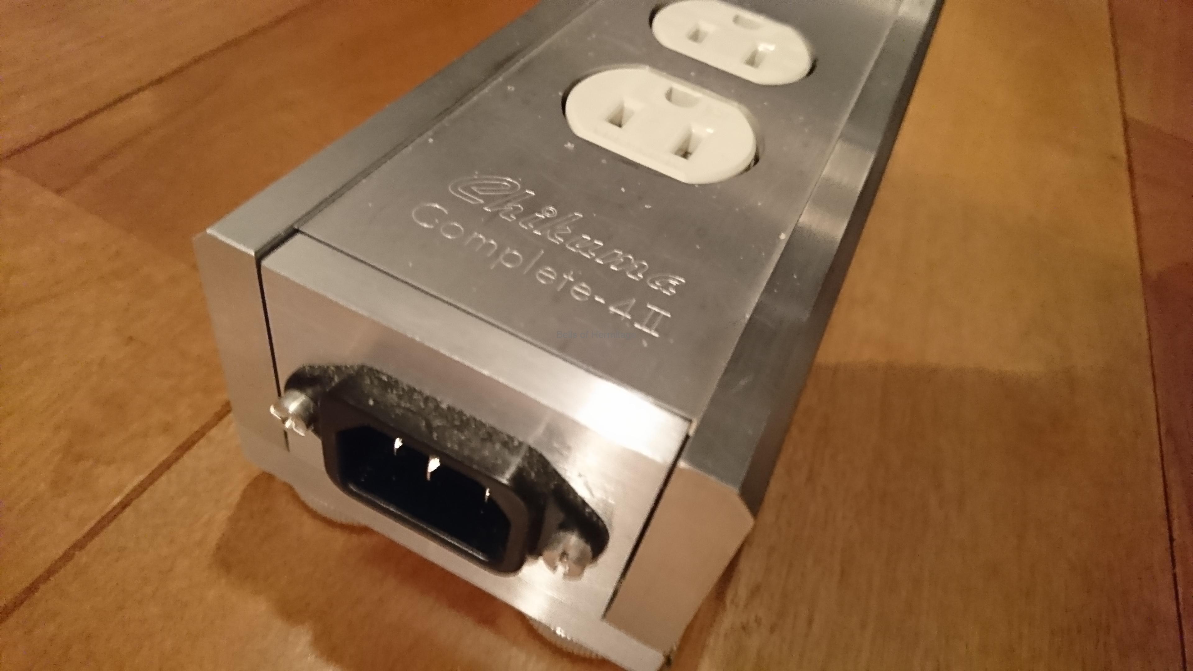 壁コンセント再交換(5)ドライカーボン製 ハイエンドコンセントプレート