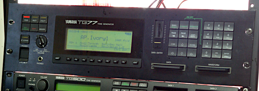 YAMAHA ヤマハ TONE GENERATOR TG77 音源モジュール ヤマハ | TG77