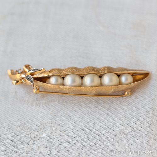 Trifari トリファリ-えんどう豆ゴールド&パール・ブローチ