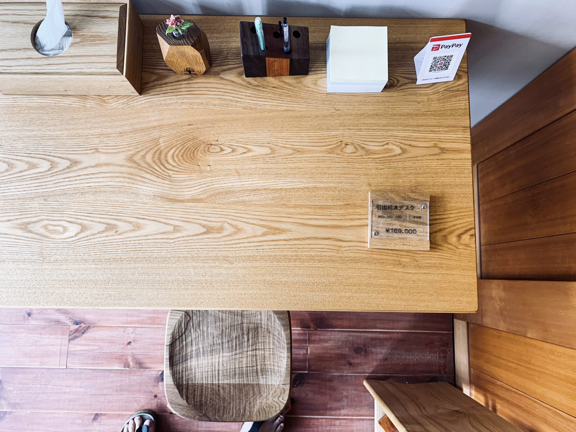 旭川家具匠工芸 人が集まる寄木カフェテーブル W70cm D74cm H67cm