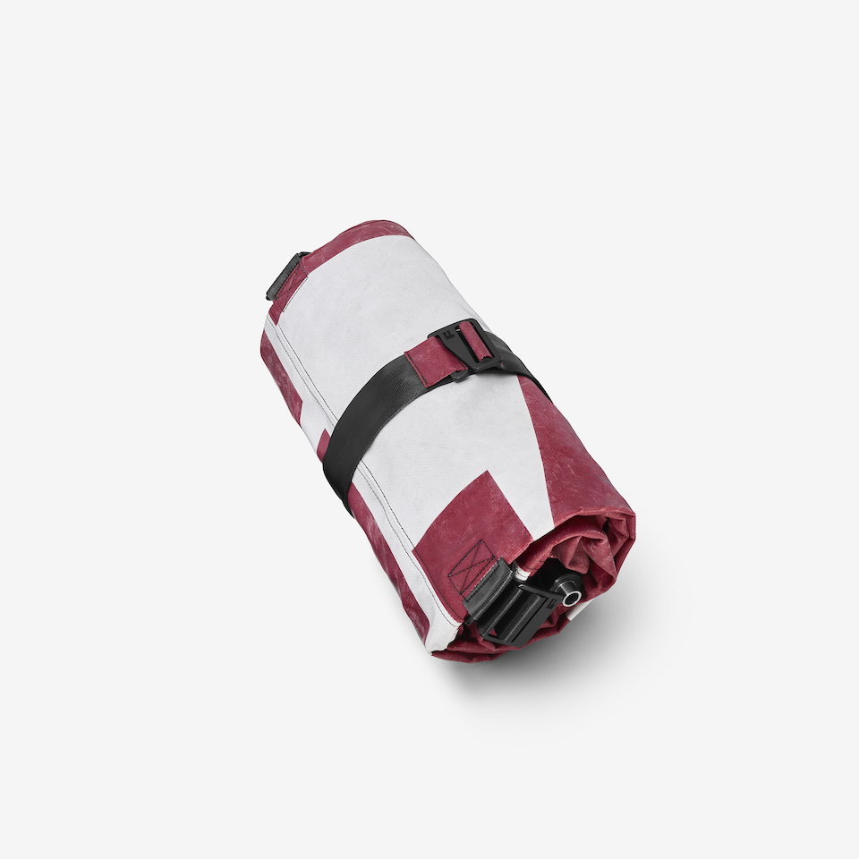 FREITAGの新作スーツケースは空気を注入して使用？ | HIGHSNOBIETY.JP