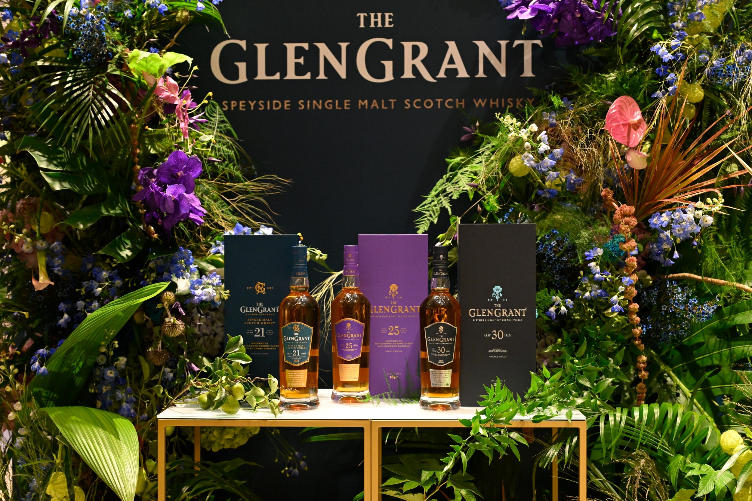 30年熟成のウイスキーが最終章を飾る。ウルトラプレミアムラインが誘う