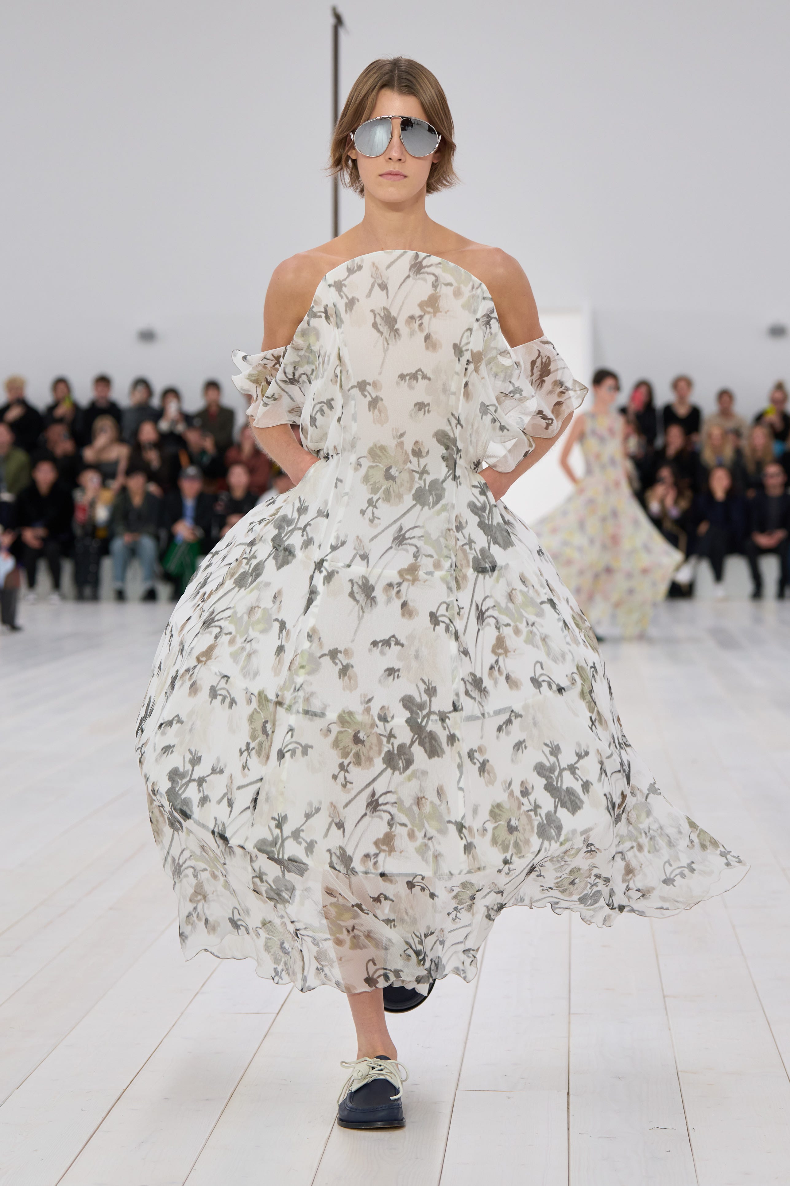 loewe-s25-001-66fa643027cd3.