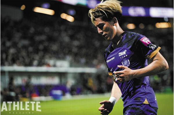 大いなる覚悟を胸に。サンフレッチェ広島・新井直人が語る新天地での1