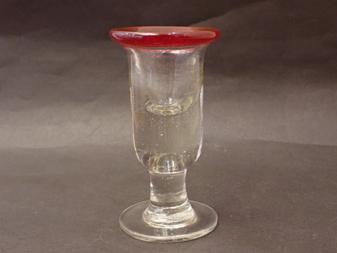 大正ガラス 和ガラス 菖蒲に蝶透かしウランガラス 桃色乳白氷コップ