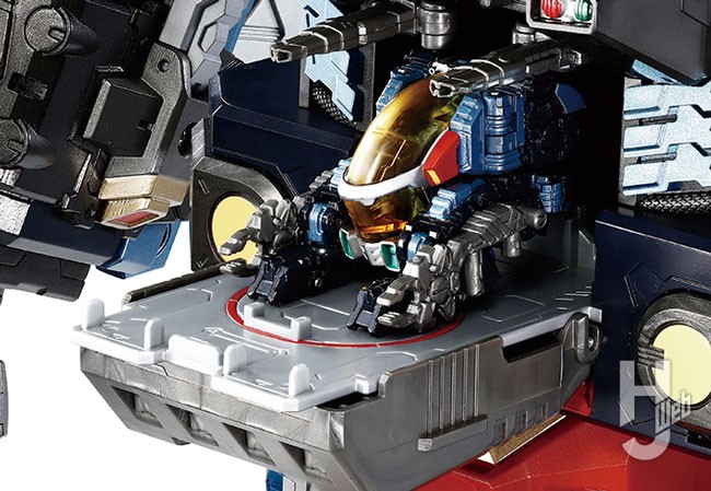 ダイアクロンワールド』から新色パワードスーツ＆Vムーバー登場