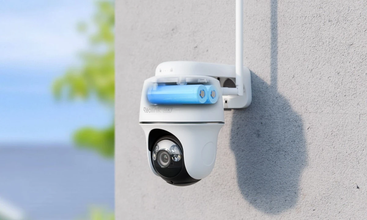 Reolink Argus PT Ultra | 4K Battery Camera with Solar Panel