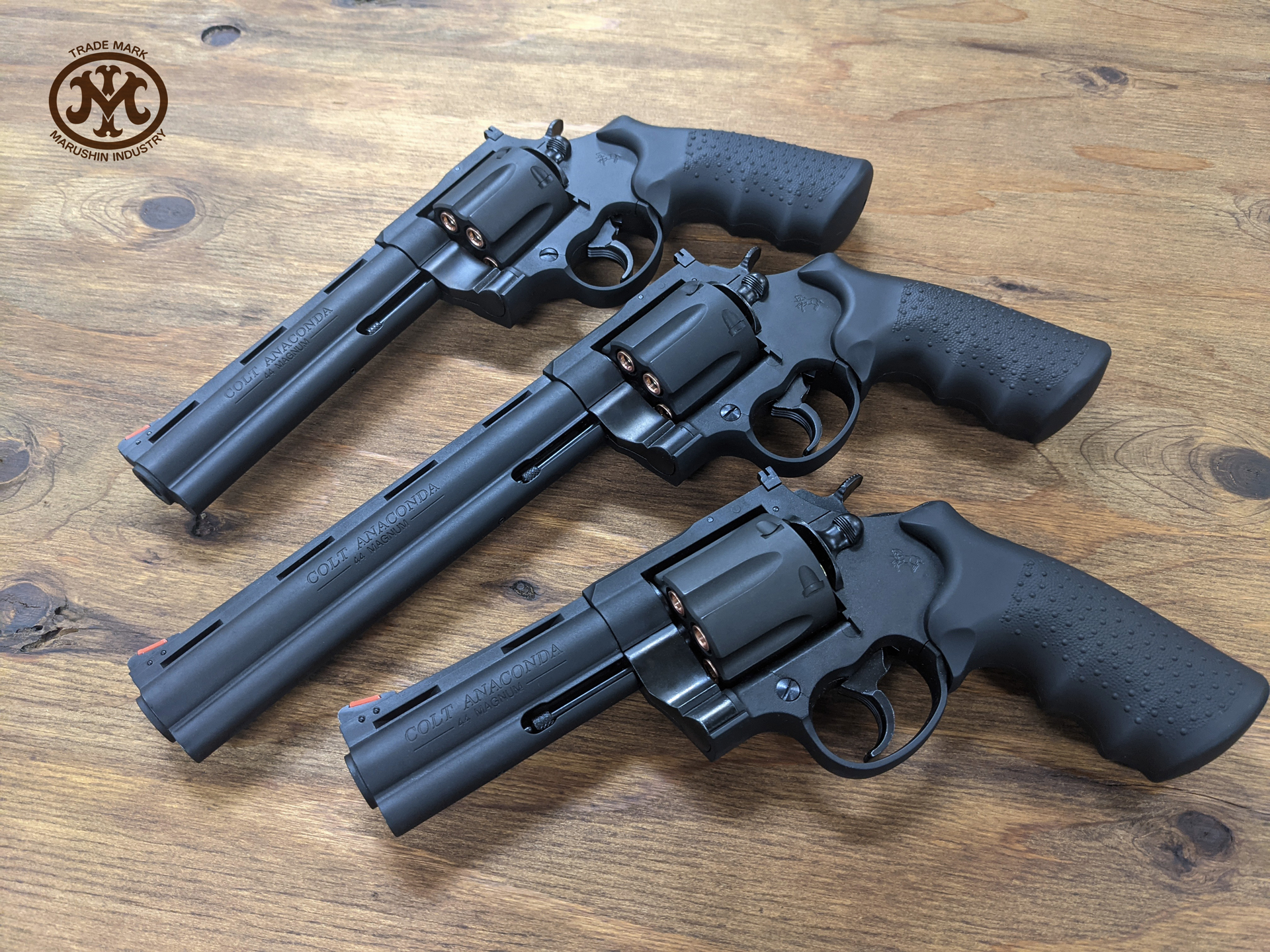 SUPER REDHAWK 44MAGNUMエアガン シルバー/ブラック 18才 Ruger New