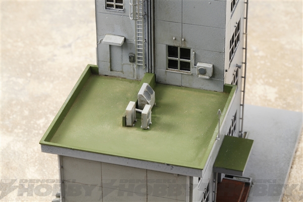 1/144 技MIX「航空基地管制塔 + 駐機場ベース」セット 1/144 技MIX