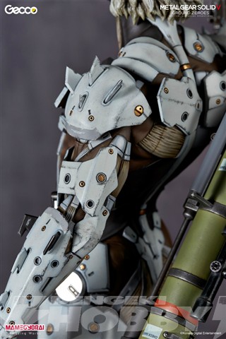 装いを変えたリニューアル版「雷電スタチュー ホワイトアーマーVer