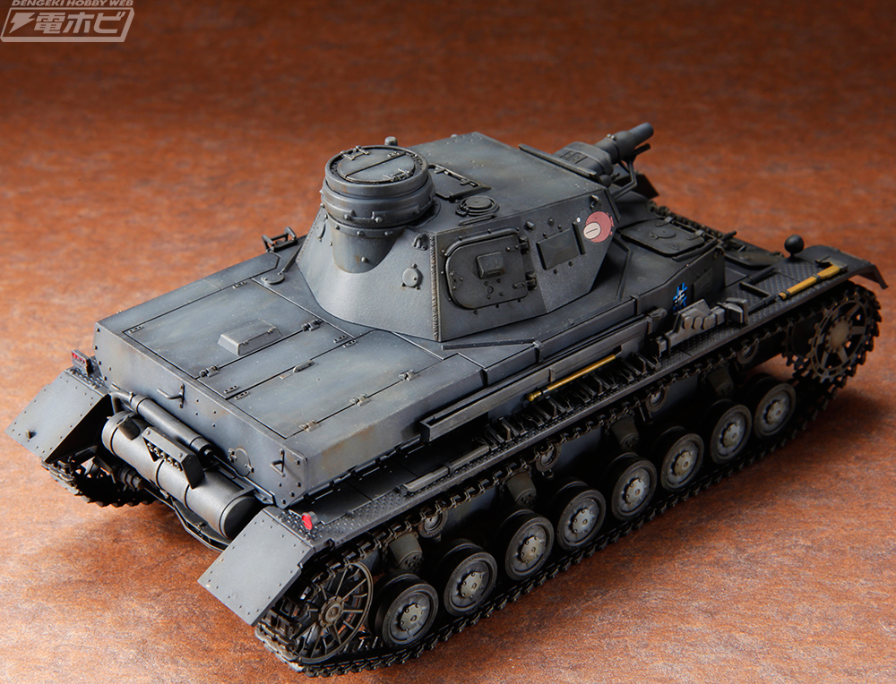 ガルパン』より「IV号戦車D型 プチあんこうチーム付き限定版です