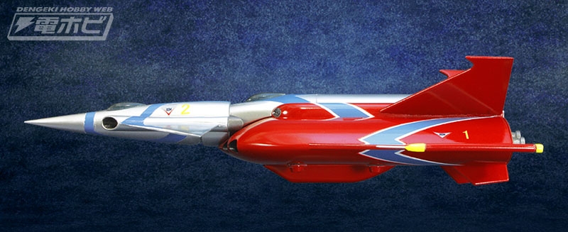 ミラーマン』の特撮メカ・ジャンボフェニックスが登場！合体・分離機構