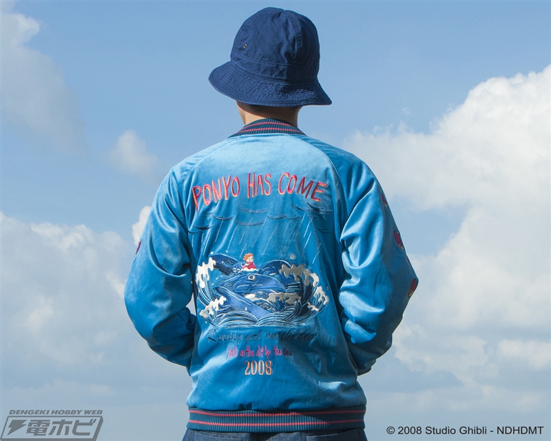 トトロを乗せて走る“疾風ネコバス”を大胆に刺繍した『となりのトトロ