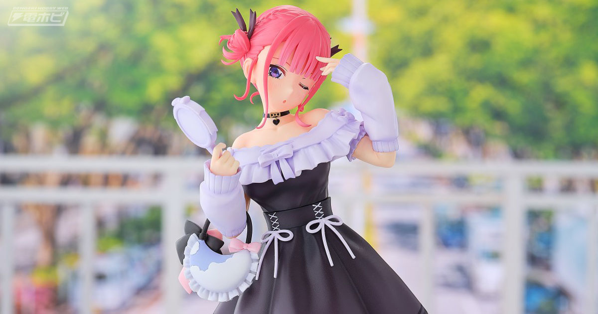 片目をつぶった可愛らしい表情やミニスカート姿に注目！「一番くじ 五