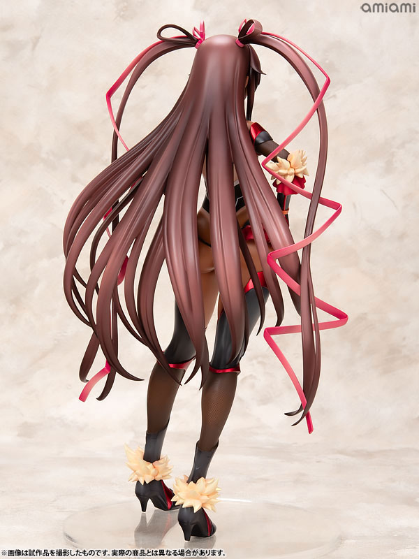 チラ見えする日焼け跡が魅力的！『対魔忍ユキカゼ』水城ゆきかぜの1/6