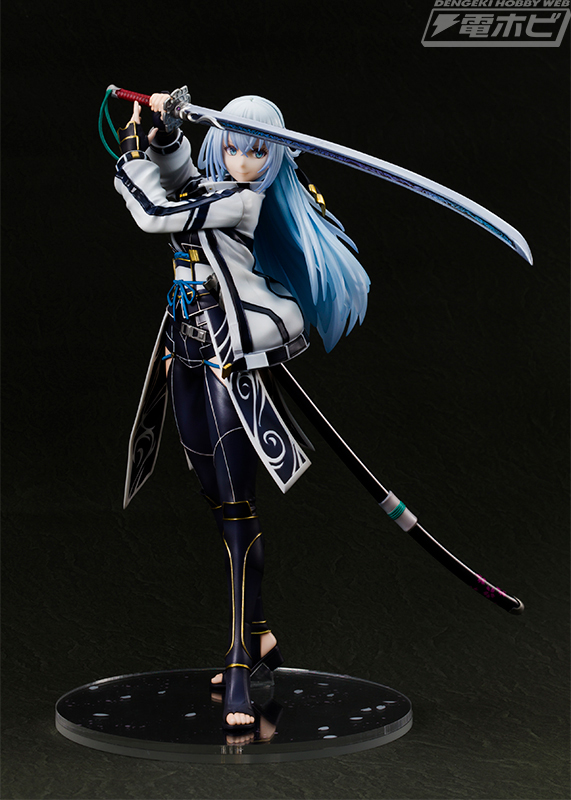 軌跡シリーズ』シズナ・レム・ミスルギが漆黒の大太刀「暁鴉」を構えた