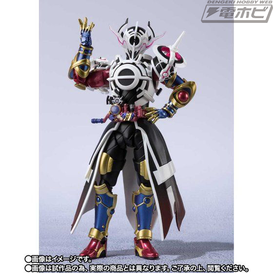 仮面ライダービルド』S.H.Figuarts 仮面ライダーエボル ブラックホール